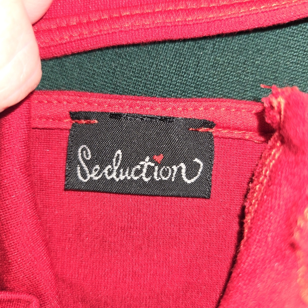 Red turtle neck crop top - Picture 2 of 4
